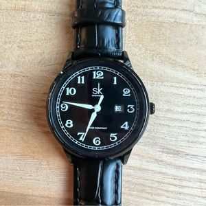Shengke SK ladies classic black leather dress watch NEW BATTERY